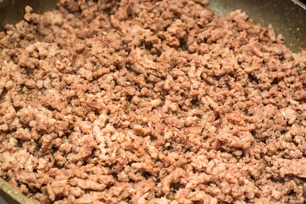 Primo piano della carne macinata fritta — Foto Stock