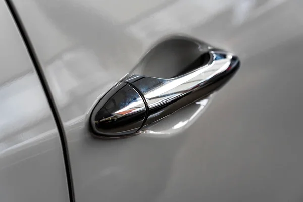 Moderno manija gris puerta del coche cerrar — Foto de Stock