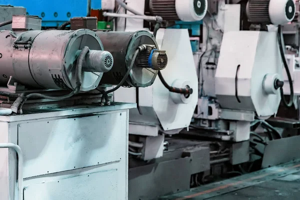 Taller de montaje interior en gran planta industrial — Foto de Stock