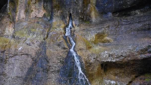 Hermosa cascada de Chegem en el Cáucaso — Vídeos de Stock