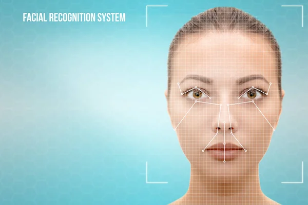 Exploración tecnológica futurista de la cara bonita de las mujeres para el reconocimiento facial — Foto de Stock