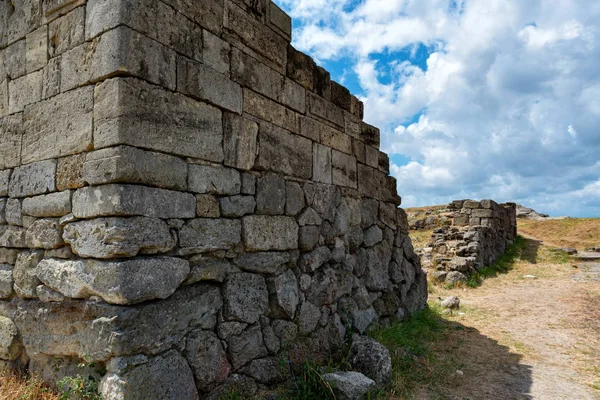 Kırım 'daki antik Yunan kenti Panticapaeum' un kalıntılarının manzarası — Stok fotoğraf