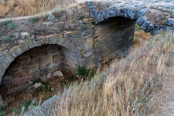 Pohled na pevnost Yeni-Kale na břehu Kerchova průlivu na Krymu — Stock fotografie