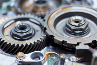 Otomatik viteste sarmal vitesler.