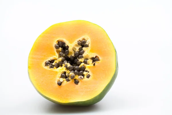 Fruto de papaya - mitad y rebanada con semillas y fondo gris claro —  Fotos de Stock