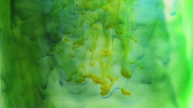 Cam vazo içinde mürekkep şekillerini 