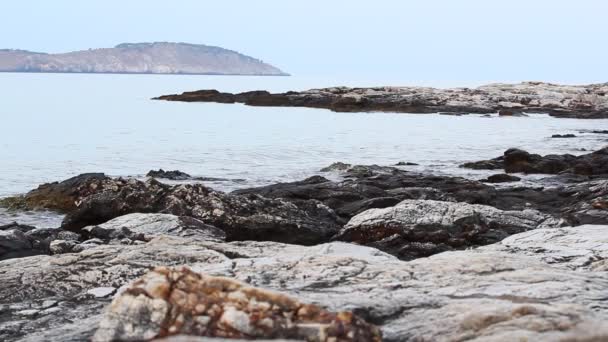 Ege Denizi Sahil Kayalar Thassos Island Yunanistan Ile Doğadan Sesler — Stok video