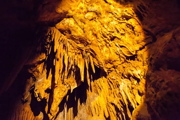 Сцена Дивовижною Болгарський Печери Venetsa — стокове фото