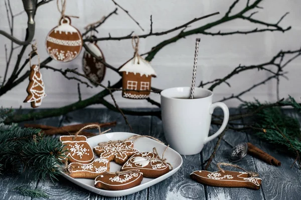 Biscoitos de gengibre de Natal em estilo vintage — Fotografia de Stock