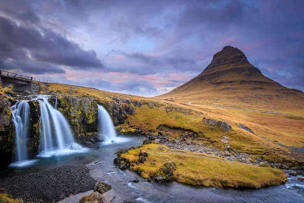 Otroligt naturlandskap på Island. Fantastisk pittoresk su — Stockfoto