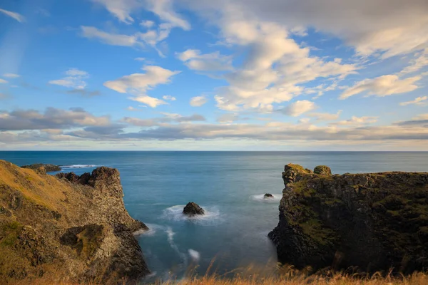 冰岛Snaefellsnes半岛西海岸的悬崖 — 图库照片