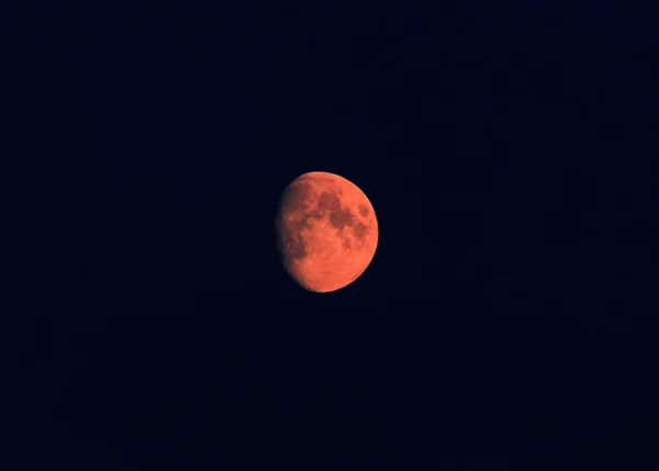 Detalles del cráter en la luna — Foto de Stock