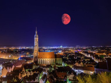 Bavyera 'daki Süper Kanlı Ay