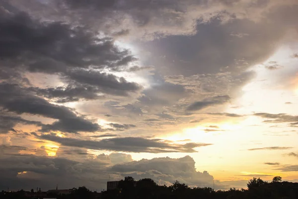 Langit Dan Awan Saat Matahari Terbenam — Stok Foto