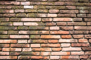 Eski ve eski kırmızı tuğla duvar. Bu arka plan ve doku..
