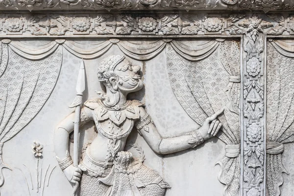 Thai style sculpture on the wall. — Stock Photo, Image