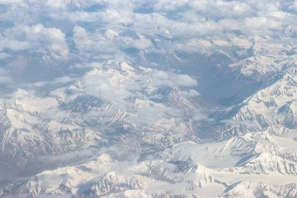 Utsikt Över Himalaya Berget Genom Flygplansfönstret — Stockfoto