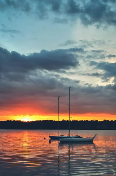 Beautiful Summer Evening Landscape Boats Lake Sunset — Stock Photo, Image