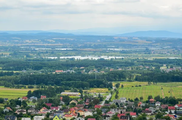 Babice Polska Sierpnia 2017 Widok Wsi Gór Ruin Zamku Lipowiec — Zdjęcie stockowe