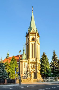 Wilamowice, Polonya - 31 Temmuz 2017: Wilamowice, Polonya 'daki Kutsanmış Üçlü Kilisesi.