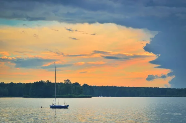 Boat Beautiful Lake Evening Summer Landscape Water — Stock Photo, Image