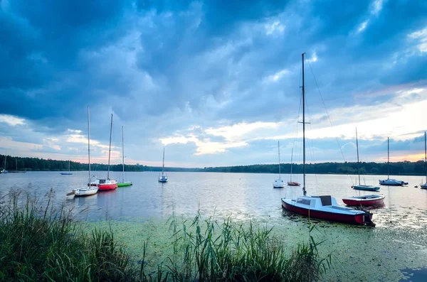 Summer Evening Landscape Boats Lake Colorful Sky — Stock Photo, Image