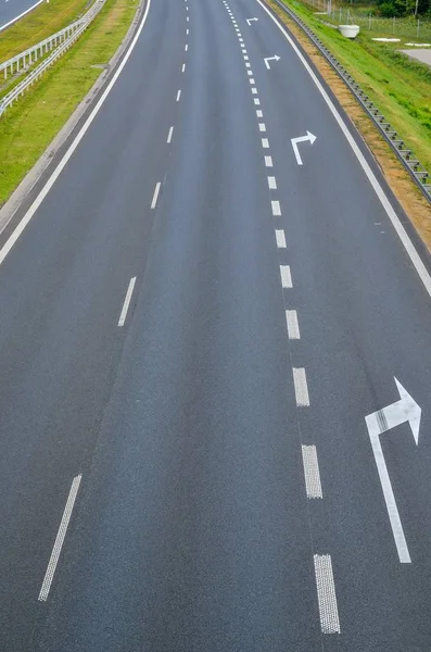 Graue Asphaltstraße Autobahn Polen — Stockfoto