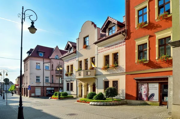 Chrzanow Polonia Agosto 2017 Coloridos Edificios Tiendas Centro Ciudad Chrzanow —  Fotos de Stock