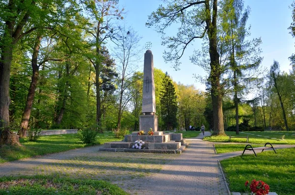 Pszczyna Poland April 2018 Monument Cemetery Soviet Soldiers Pszczyna Poland — Stock Photo, Image