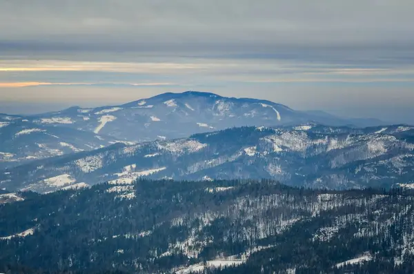 Krásná Zimní Horská Krajina Kouzelné Zasněžené Svahy Polských Hor — Stock fotografie