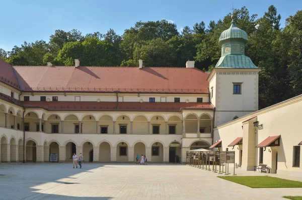 Sucha Beskidzka Polonia Septiembre 2019 Castillo Histórico Renacentista Sucha Beskidzka —  Fotos de Stock