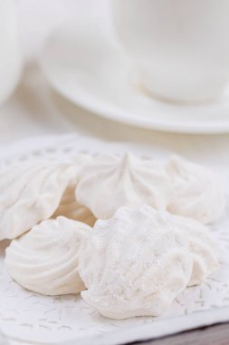 Ev yapımı elma zephyr veya hatmi