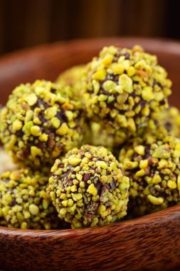 Ev yapımı fıstık şekerler