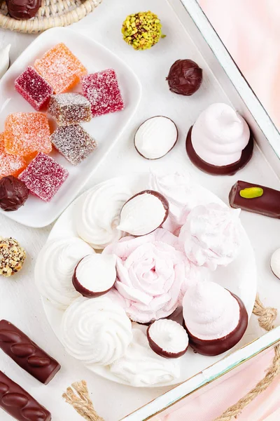 Ürün yelpazesine farklı tatlılar. Üstten Görünüm