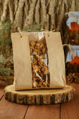 Chanterelles mantar kurutulmuş