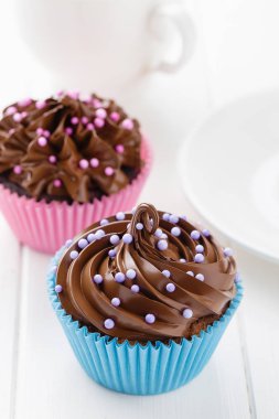 Krem çikolata ile ev yapımı cupcakes