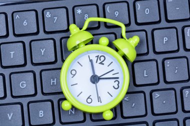 Klavye pc saatli