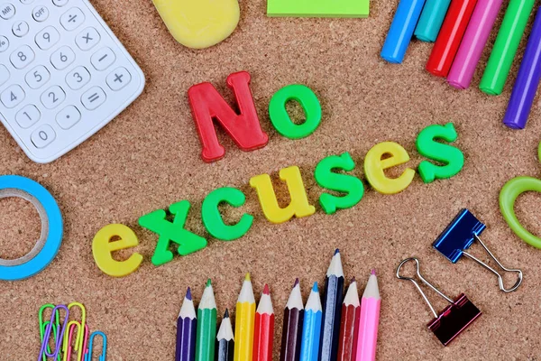 No excuses words on cork background — Stock Photo, Image