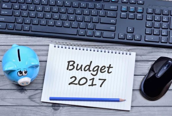 Rozpočet roku 2017 slova na notebook — Stock fotografie