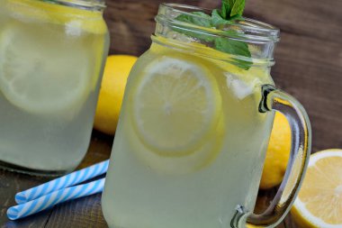 Taze narenciye limonata mason kavanoz