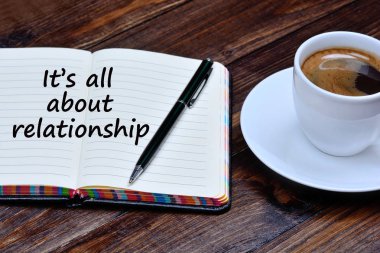 Her şey iyi ilişki dizüstü