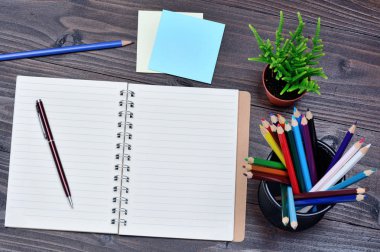 İş nesneleri ahşap tablo