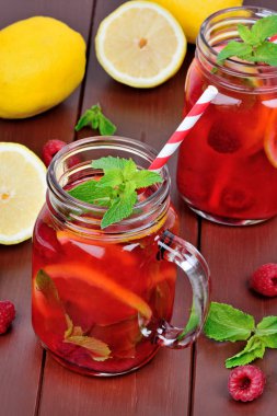 Raspberry lemonade in a jars