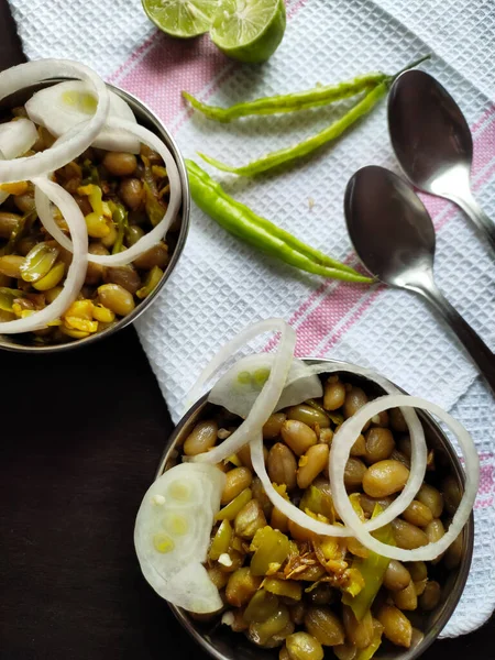 PEANUT BOILED WITH ONION AND GREEN CHILLY