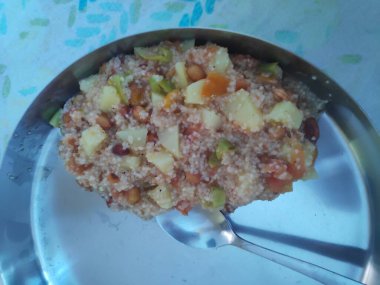 Sama Khichdi her zaman puja festivalinde yapılır. Samvat Rice Khichdi Navratri Özel.