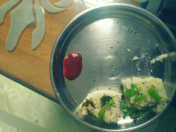 Dhokla Een Indiase Hartige Snack Gemaakt Van Rijstmeel Afkomstig Uit — Stockfoto