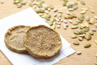 tohumları ile sağlıklı granola