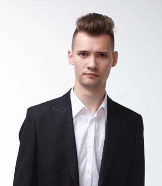 genç yakışıklı işadamı