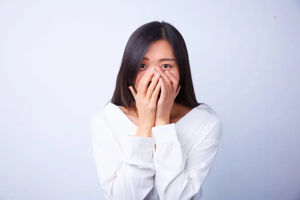 Chica sorprendida y sorprendida — Foto de Stock