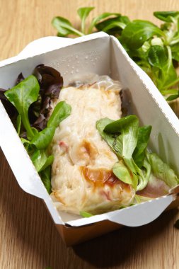 Haşlanmış sebzeli omlet 